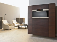 Z kolekce Titan Finish pochází pečicí trouba H 5981 BP s pečicím prostorem o velikosti 85 l, 13 provozních způsobů, automatické programy na více než 100 pokrmů, cena v nerez provedení 179 990 Kč (MIELE). Z kolekce Titan Finish pochází pečicí trouba H 5981 BP s pečicím prostorem o velikosti 85 l, 13 provozních způsobů, automatické programy na více než 100 pokrmů, cena v nerez provedení 179 990 Kč (MIELE).