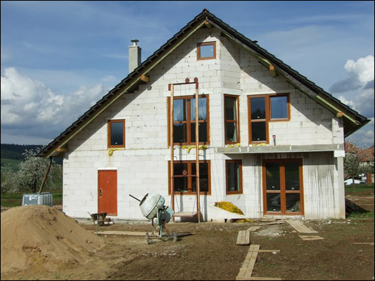 Dům rostl přímo před očima Dům rostl přímo před očima