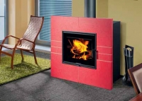 Krásná a originální kachlová kamna Girona jsou jednoduchou stavebnicí umožňující rychlou instalaci v interiéru bez velkých stavebních úprav (ROMOTOP). Krásná a originální kachlová kamna Girona jsou jednoduchou stavebnicí umožňující rychlou instalaci v interiéru bez velkých stavebních úprav (ROMOTOP).