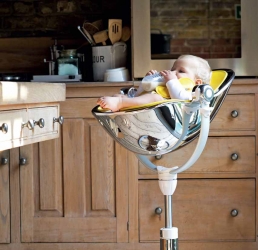 Jídelní židle Fresco Chrome (BLOOM), výška sedáku 78–91 cm, pro děti od narození do školního věku, nosnost 0–36 kg, otočná o 360 °, pneumatické nastavení výšky, kombinace vysoce odolného plastu a nerezové oceli, cena 11 927 Kč + startovací sada se sedací podložkou 2 765 Kč, DĚTSKÝ DŮM. Jídelní židle Fresco Chrome (BLOOM), výška sedáku 78–91 cm, pro děti od narození do školního věku, nosnost 0–36 kg, otočná o 360 °, pneumatické nastavení výšky, kombinace vysoce odolného plastu a nerezové oceli, cena 11 927 Kč + startovací sada se sedací podložkou 2 765 Kč, DĚTSKÝ DŮM.