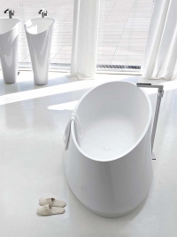 Vana Forma (Toscoquattro), materiál LivingTec, cena 284 400 Kč, www.ilbagno.cz. Vana Forma (Toscoquattro), materiál LivingTec, cena 284 400 Kč, www.ilbagno.cz.