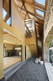 Česká cena za architekturu 2016: Jonášovic stodola (A2F, 2012) Česká cena za architekturu 2016: Jonášovic stodola (A2F, 2012)