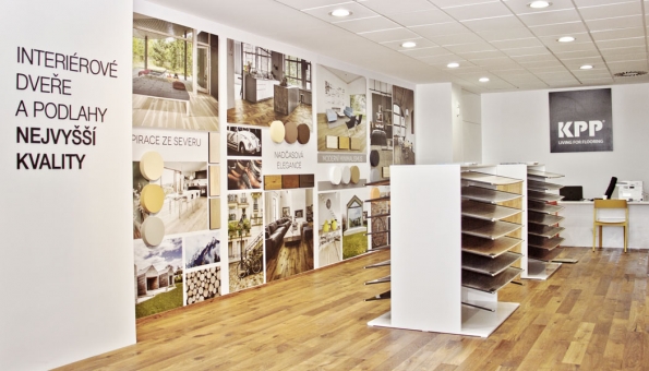 Nový showroom KPP v Čestlicích nabízí nejen podlahy, ale celý interiér (Zdroj: KPP, www.kpp.cz) Nový showroom KPP v Čestlicích nabízí nejen podlahy, ale celý interiér (Zdroj: KPP, www.kpp.cz)