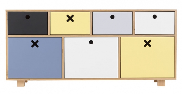 Komoda Durbas Style z březové překližky a lakované MDF, 44 x 55 x 120 cm, cena 8 749 Kč, www.bonami.cz Komoda Durbas Style z březové překližky a lakované MDF, 44 x 55 x 120 cm, cena 8 749 Kč, www.bonami.cz